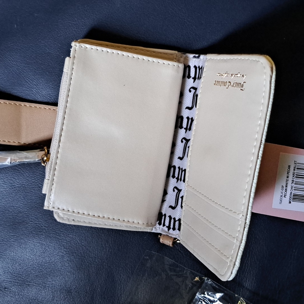 Juicy Couture Card Wallet with Keyring NWT - Picture 6 of 7